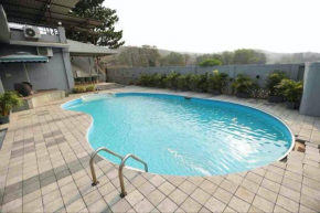 Jumbo pool villa, Ambernath